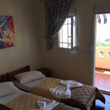 Toulipa Rooms Agia Ermioni 외부 사진